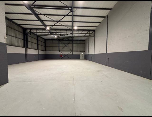 519M² WAREHOUSE TO LET IN STIKLAND INDUSTRIAL